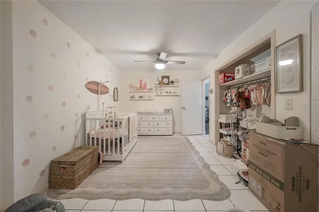 2119 W Henry Avenue Tampa FL 33603