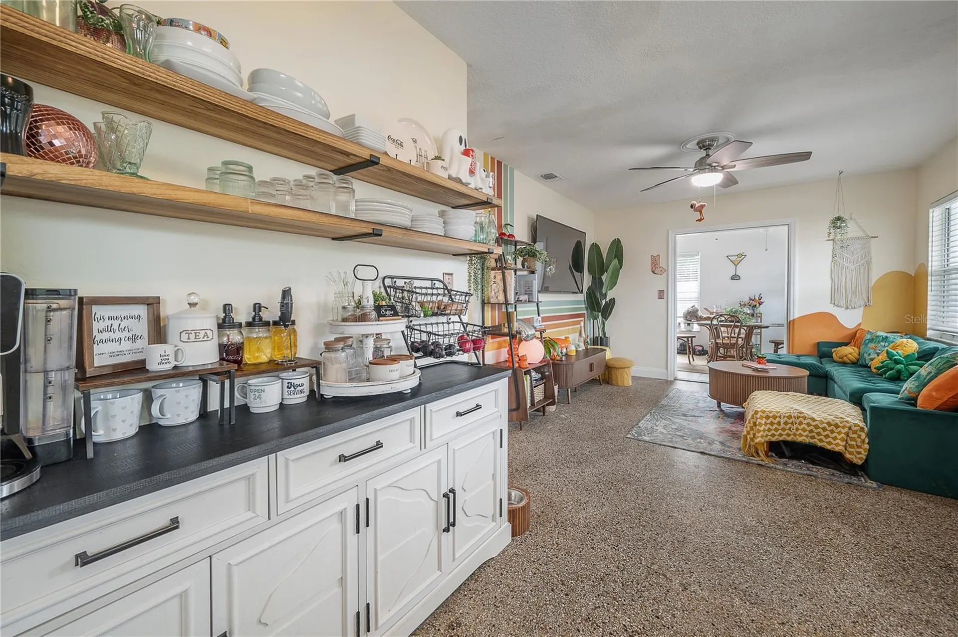 2119 W Henry Avenue Tampa FL 33603