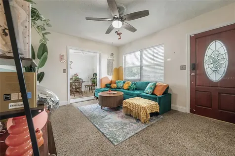 2119 W Henry Avenue Tampa FL 33603