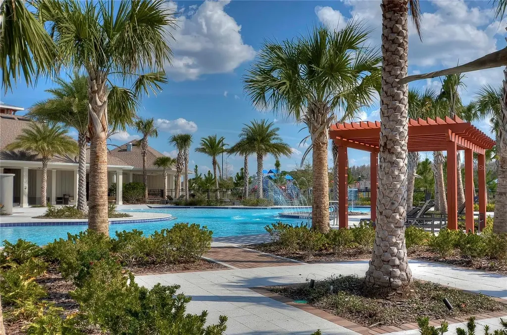 6823 Hazelnut Spice Drive Sun City Center FL 33573