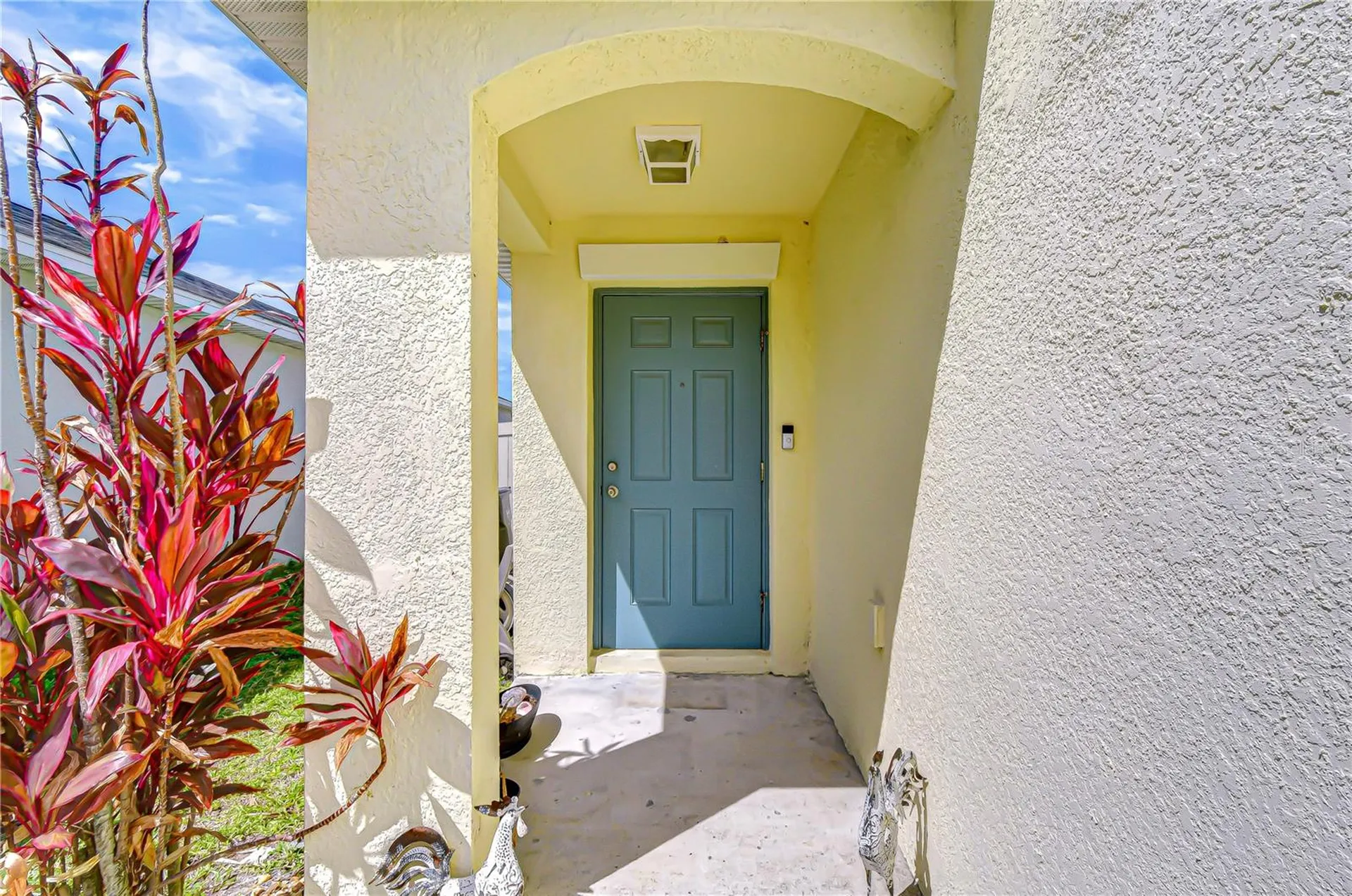 6823 Hazelnut Spice Drive Sun City Center FL 33573