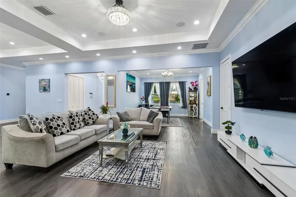 106 W 122nd Avenue Tampa FL 33612