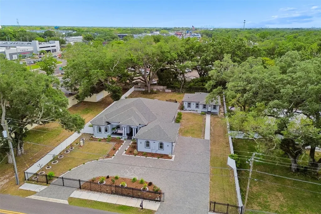 106 W 122nd Avenue Tampa FL 33612