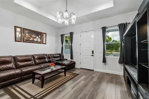 106 W 122nd Avenue Tampa FL 33612