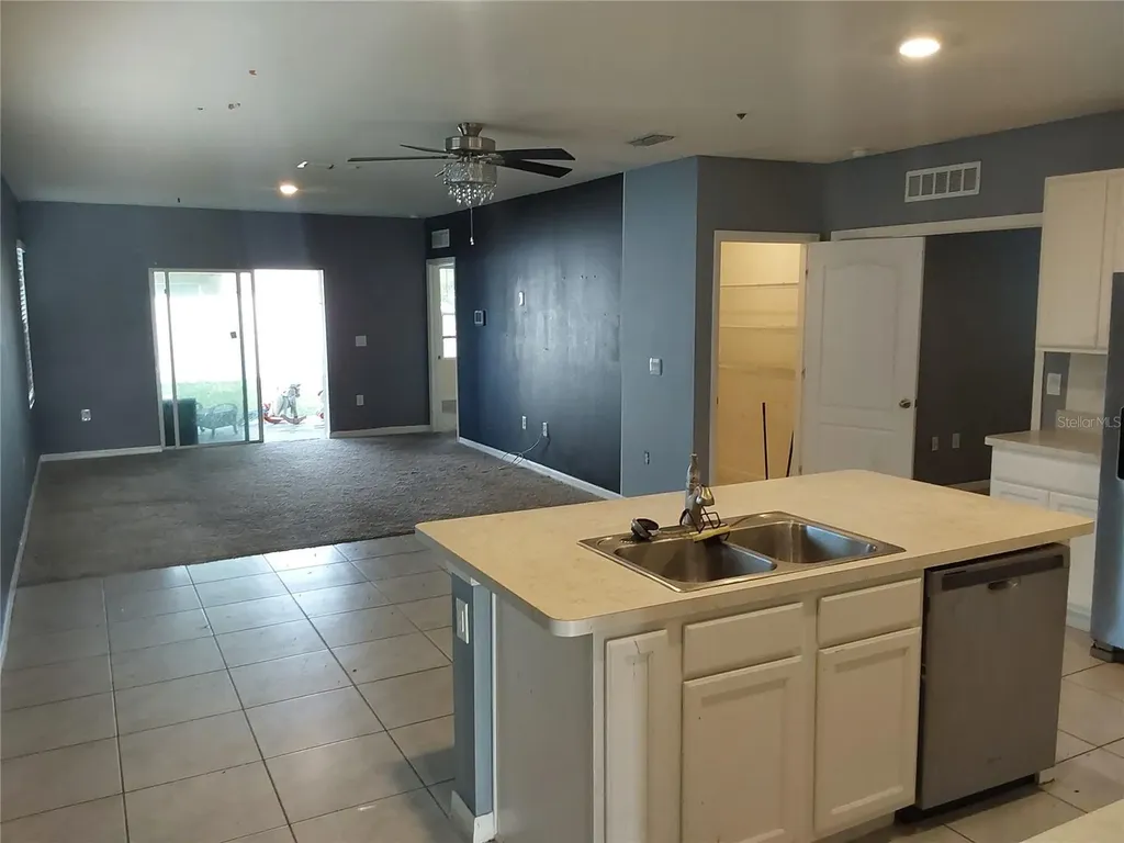 2842 Common Crane Court Harmony FL 34773