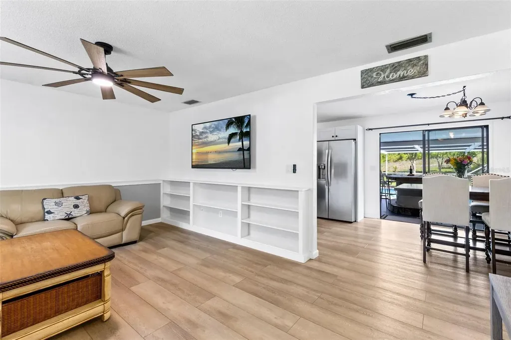 680 N Apache Circle Deltona FL 32725