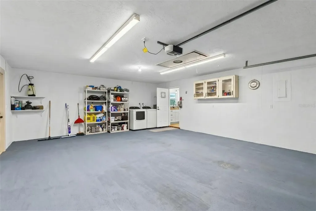 680 N Apache Circle Deltona FL 32725