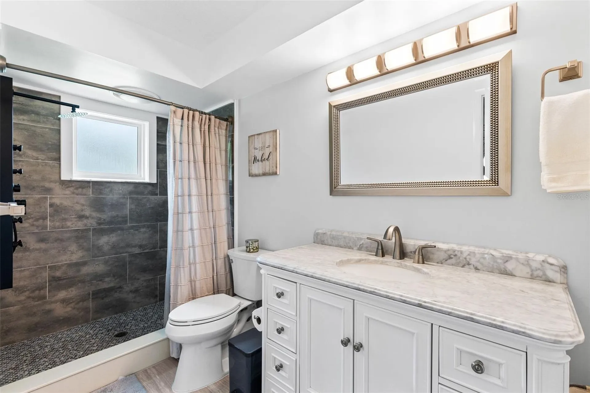 680 N Apache Circle Deltona FL 32725