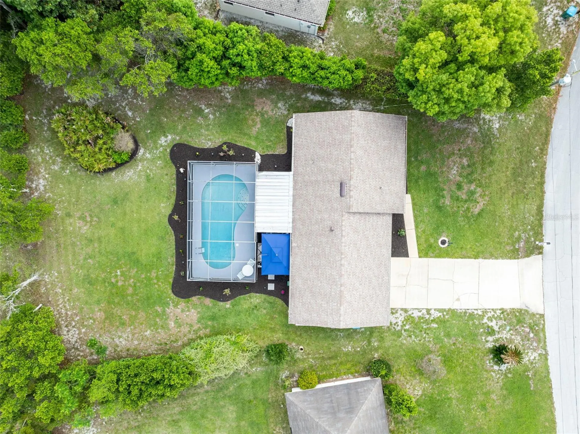680 N Apache Circle Deltona FL 32725
