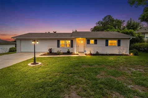 680 N Apache Circle Deltona FL 32725