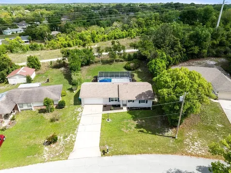 680 N Apache Circle Deltona FL 32725