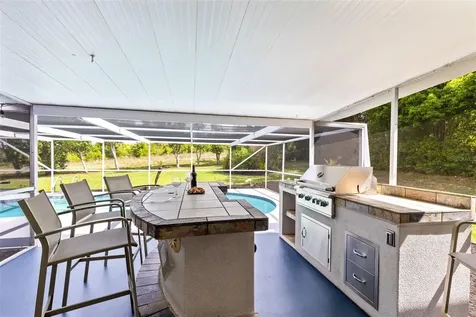 680 N Apache Circle Deltona FL 32725