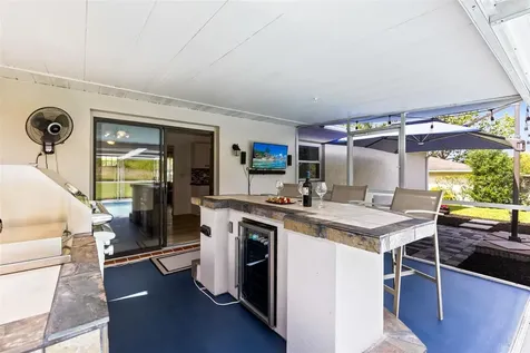 680 N Apache Circle Deltona FL 32725