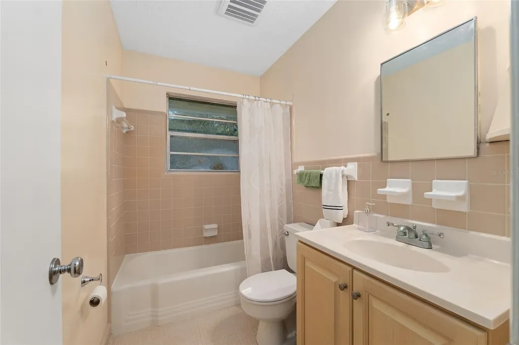 505 NW 37th Place Gainesville FL 32609