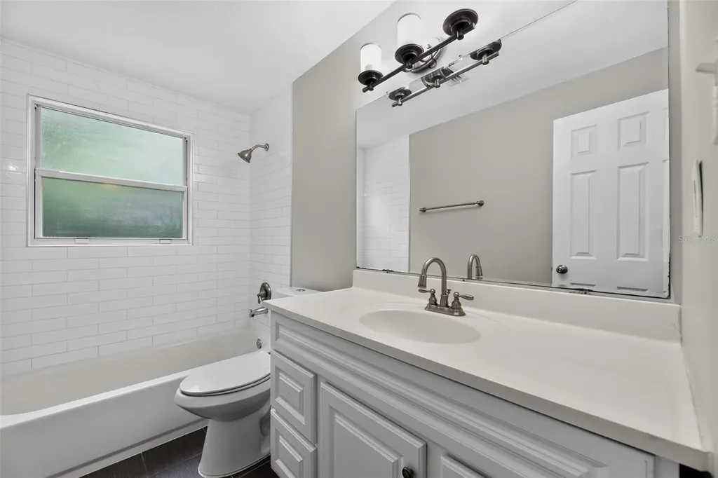 7075 Fontainebleau Crescent Jacksonville FL 32211
