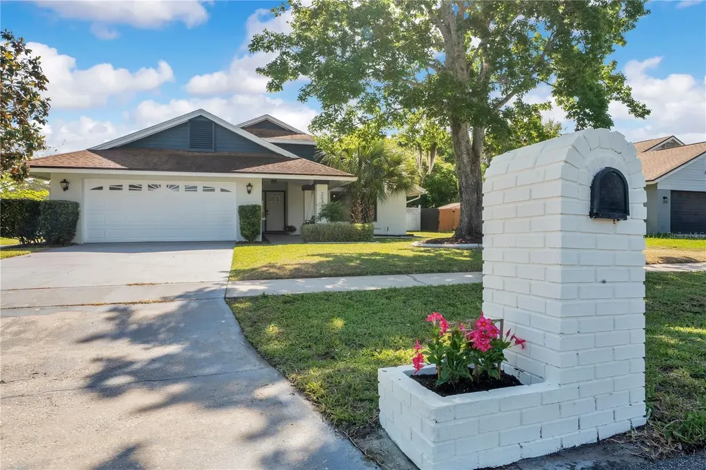 2531 Abney Avenue Orlando FL 32833