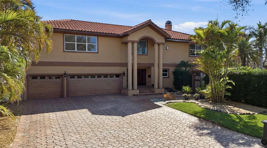 303 Sunny Lane Belleair FL 33756
