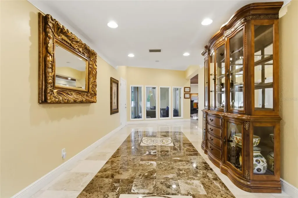 303 Sunny Lane Belleair FL 33756