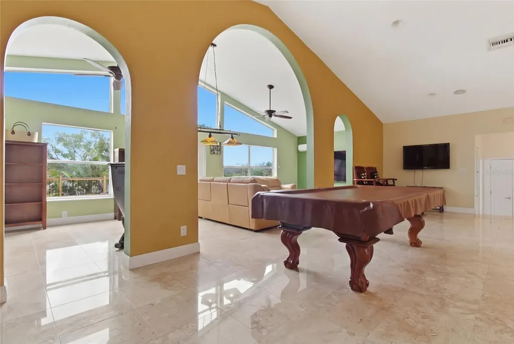 303 Sunny Lane Belleair FL 33756