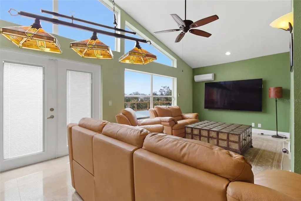 303 Sunny Lane Belleair FL 33756