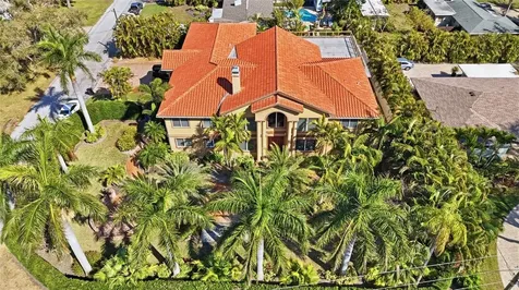 303 Sunny Lane Belleair FL 33756