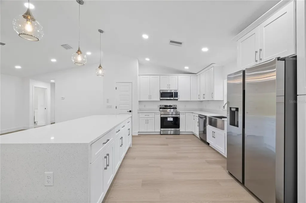2812 W Gaspar Drive Citrus Springs FL 34433