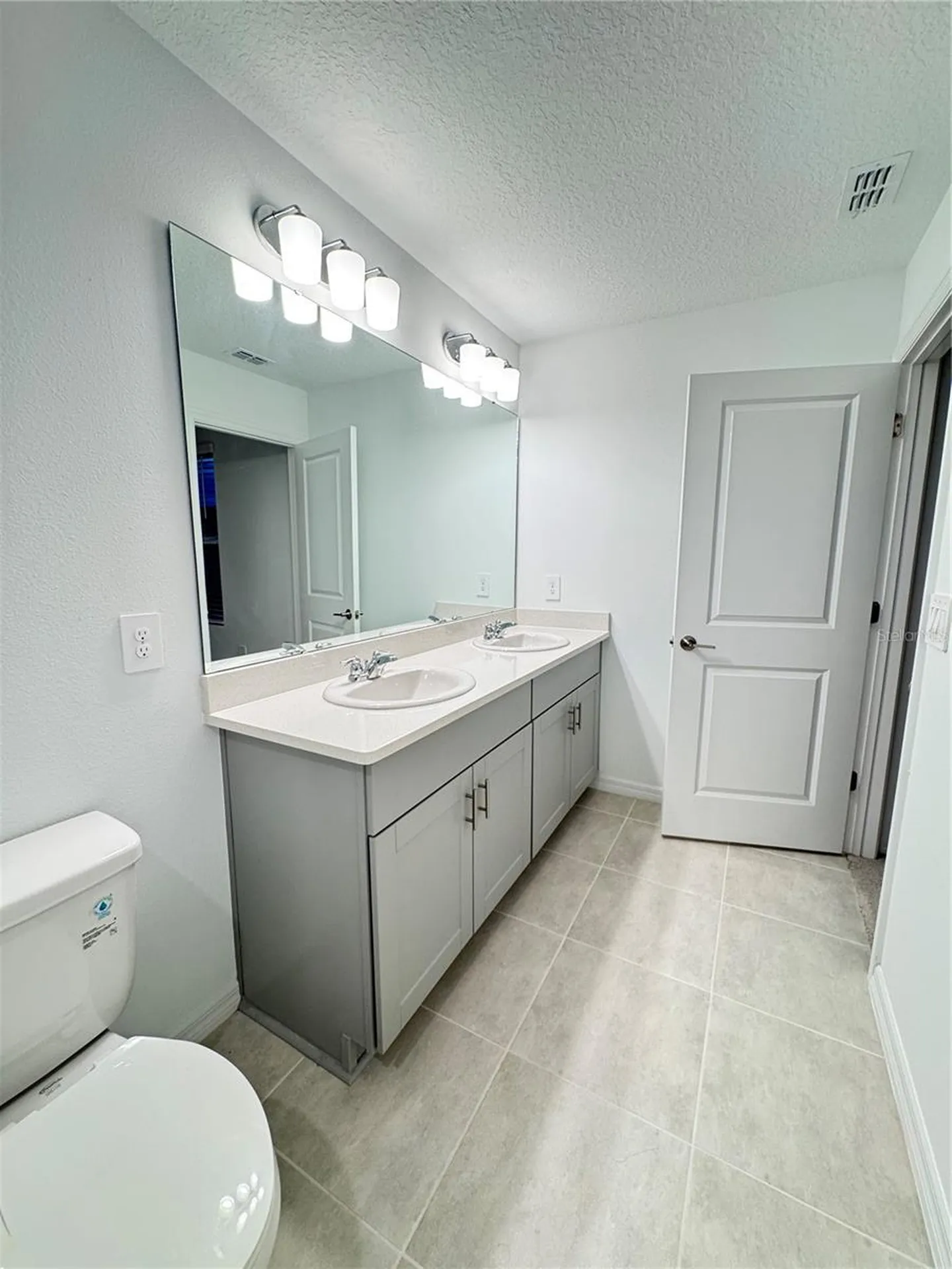1304 Drake Ridge Drive Kissimmee FL 34744