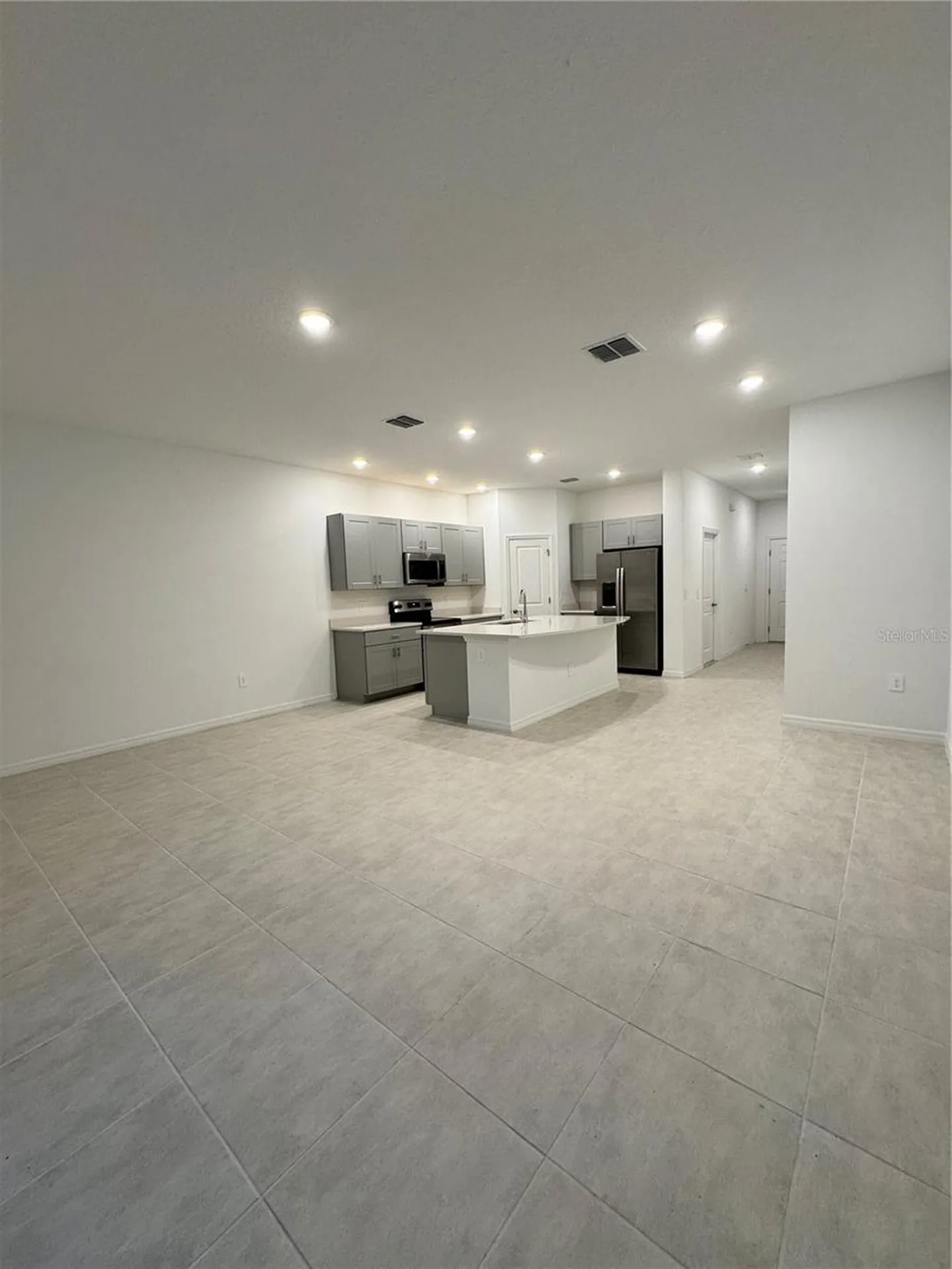 1304 Drake Ridge Drive Kissimmee FL 34744