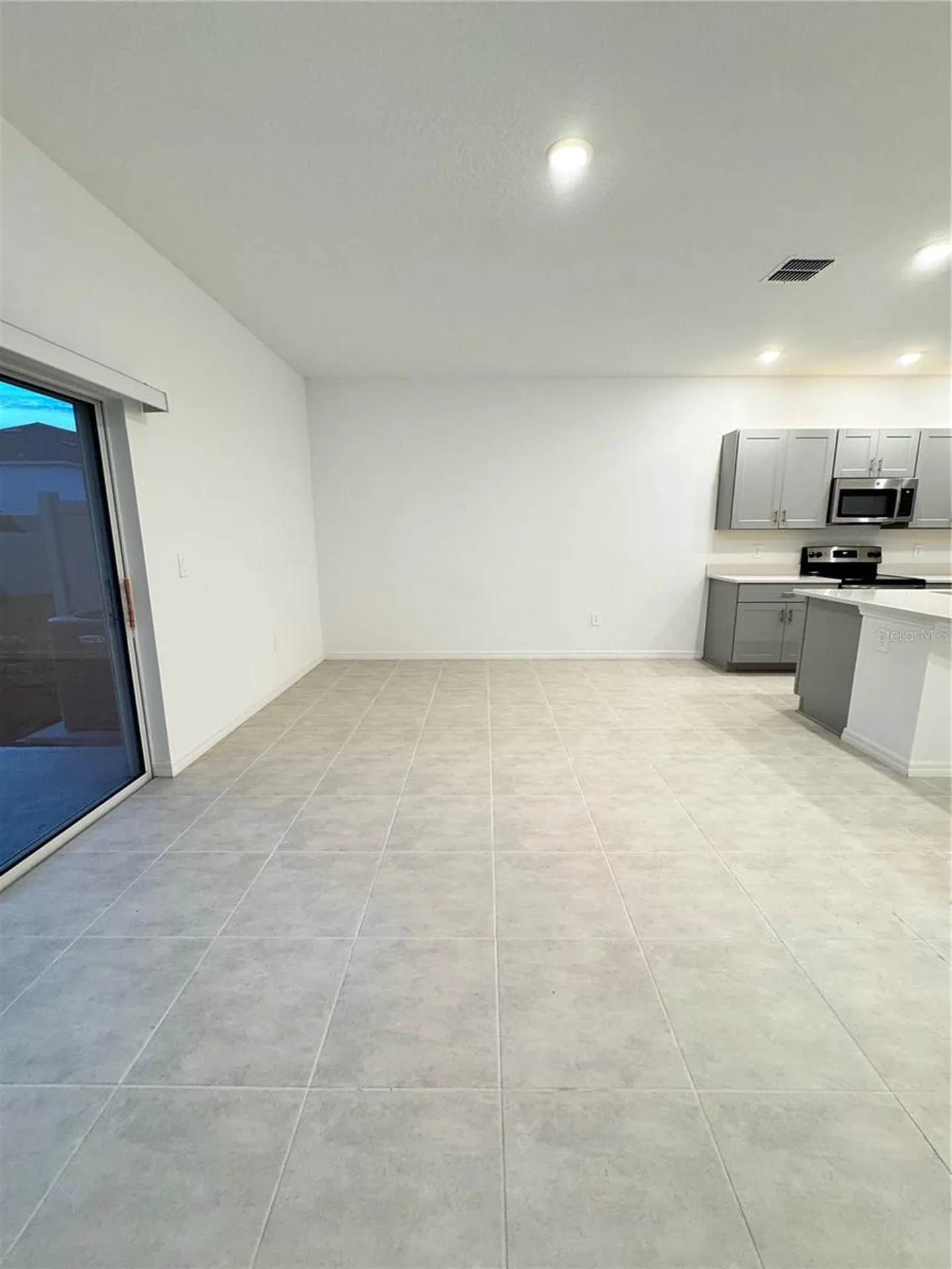 1304 Drake Ridge Drive Kissimmee FL 34744
