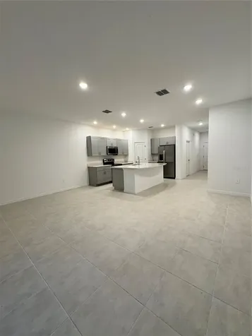 1304 Drake Ridge Drive Kissimmee FL 34744
