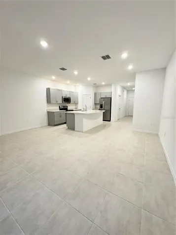 1304 Drake Ridge Drive Kissimmee FL 34744
