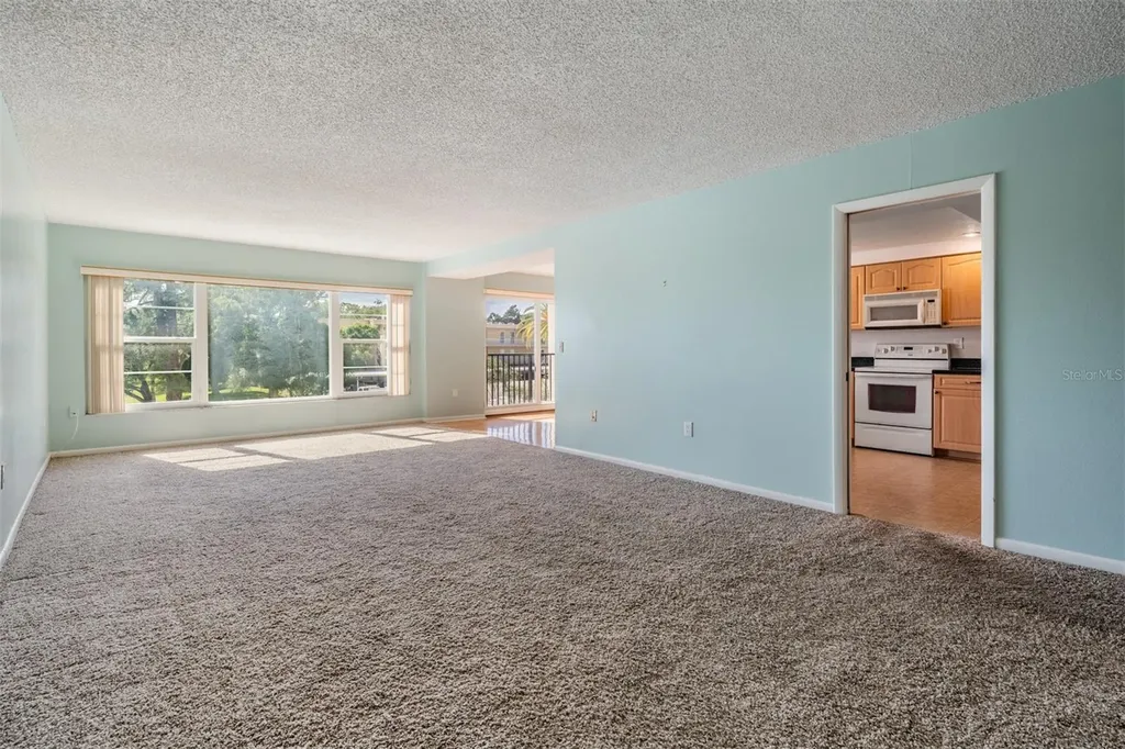 225 Country Club Drive Largo FL 33771