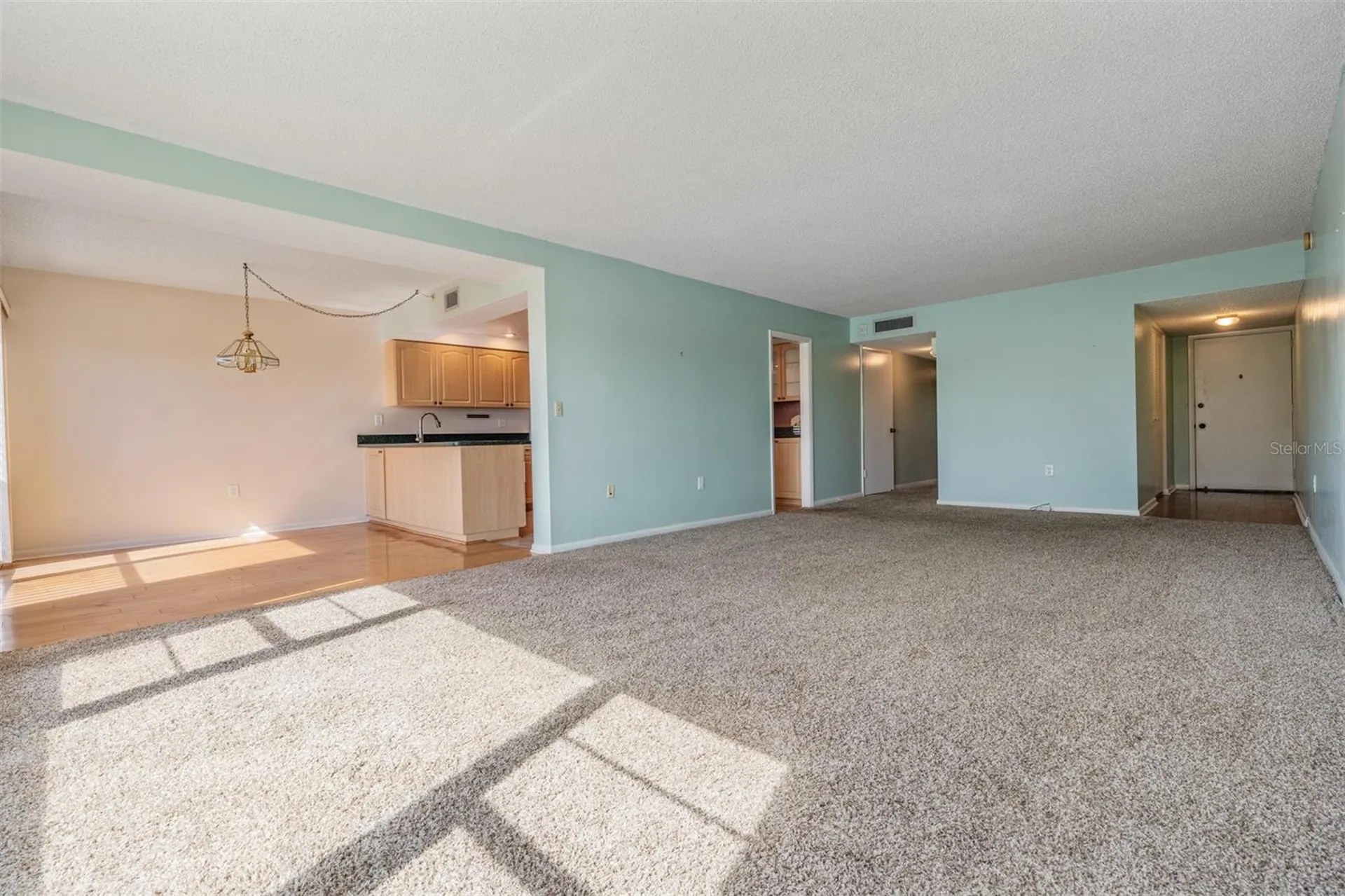 225 Country Club Drive Largo FL 33771