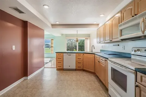 225 Country Club Drive Largo FL 33771
