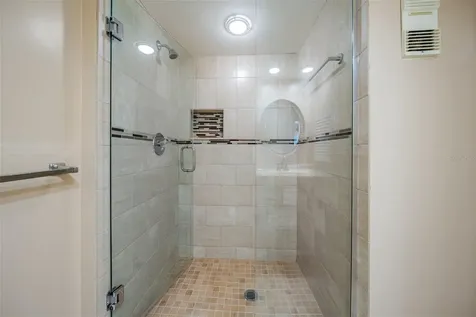 225 Country Club Drive Largo FL 33771