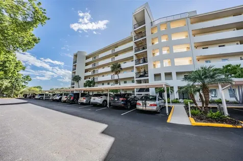 225 Country Club Drive Largo FL 33771