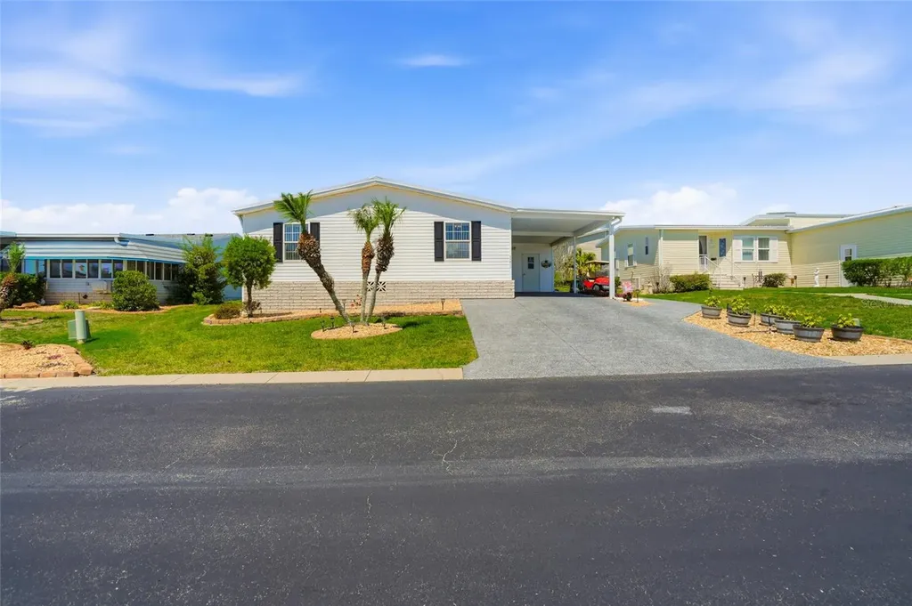 37613 Neukom Avenue Zephyrhills FL 33541