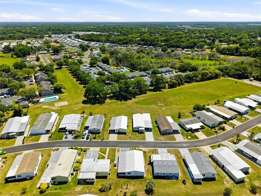 37613 Neukom Avenue Zephyrhills FL 33541