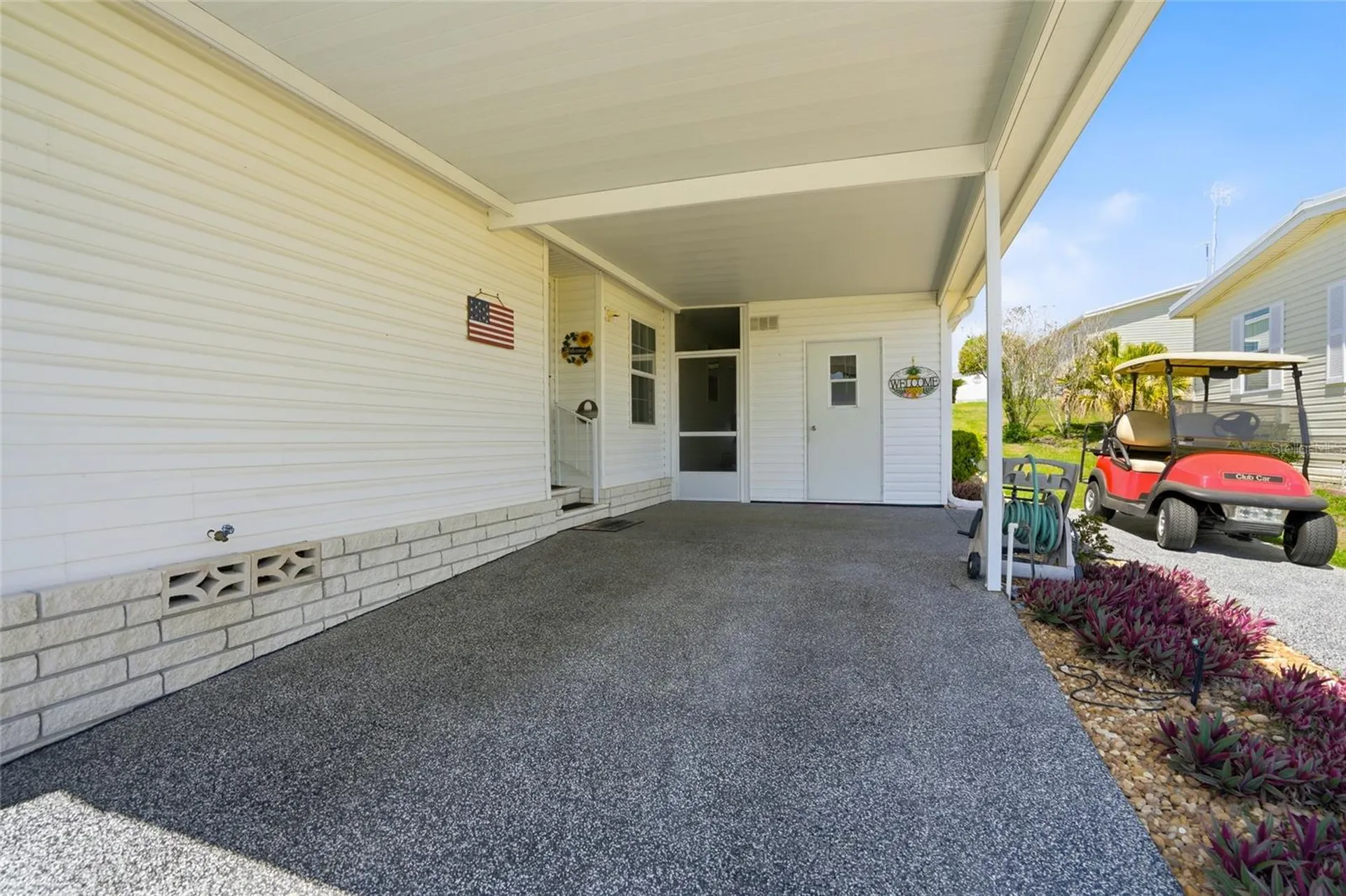37613 Neukom Avenue Zephyrhills FL 33541