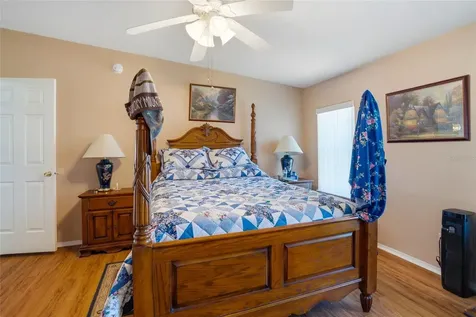37613 Neukom Avenue Zephyrhills FL 33541