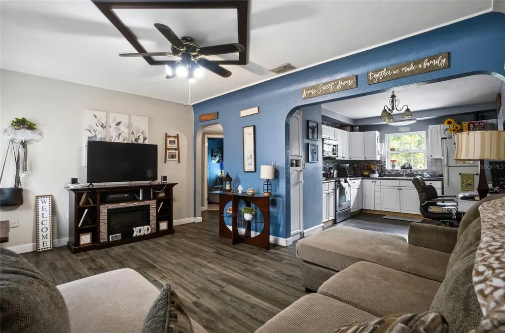 10895 71st Avenue Seminole FL 33772