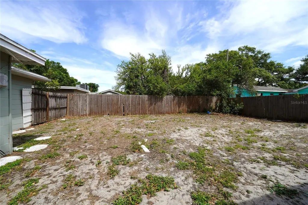 2312 32nd Avenue N St Petersburg FL 33713