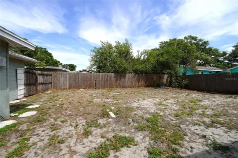2312 32nd Avenue N St Petersburg FL 33713