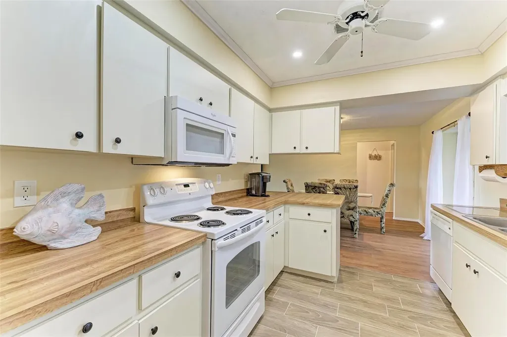 1640 Saturn Road Venice FL 34293