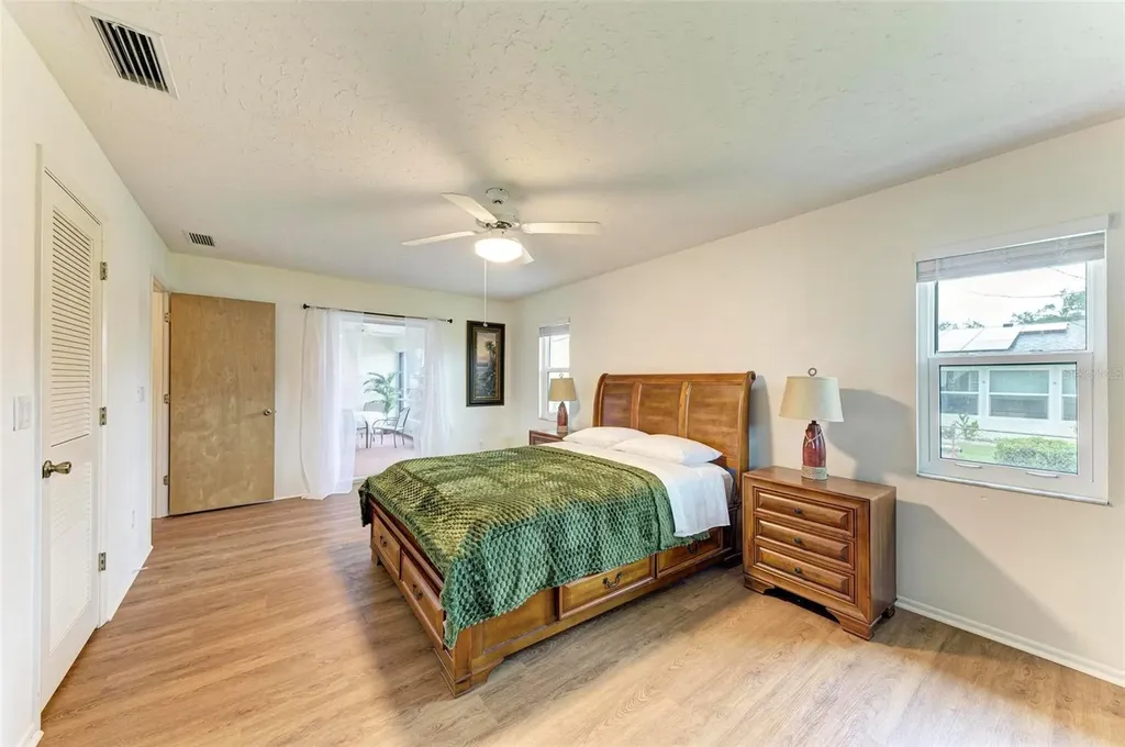 1640 Saturn Road Venice FL 34293