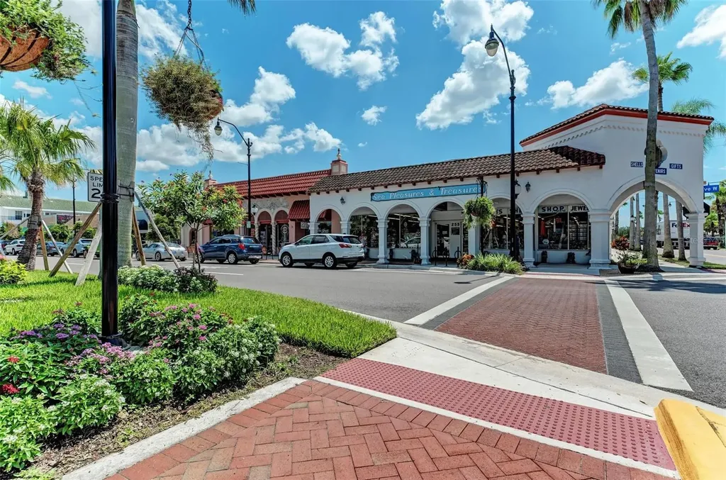 1640 Saturn Road Venice FL 34293