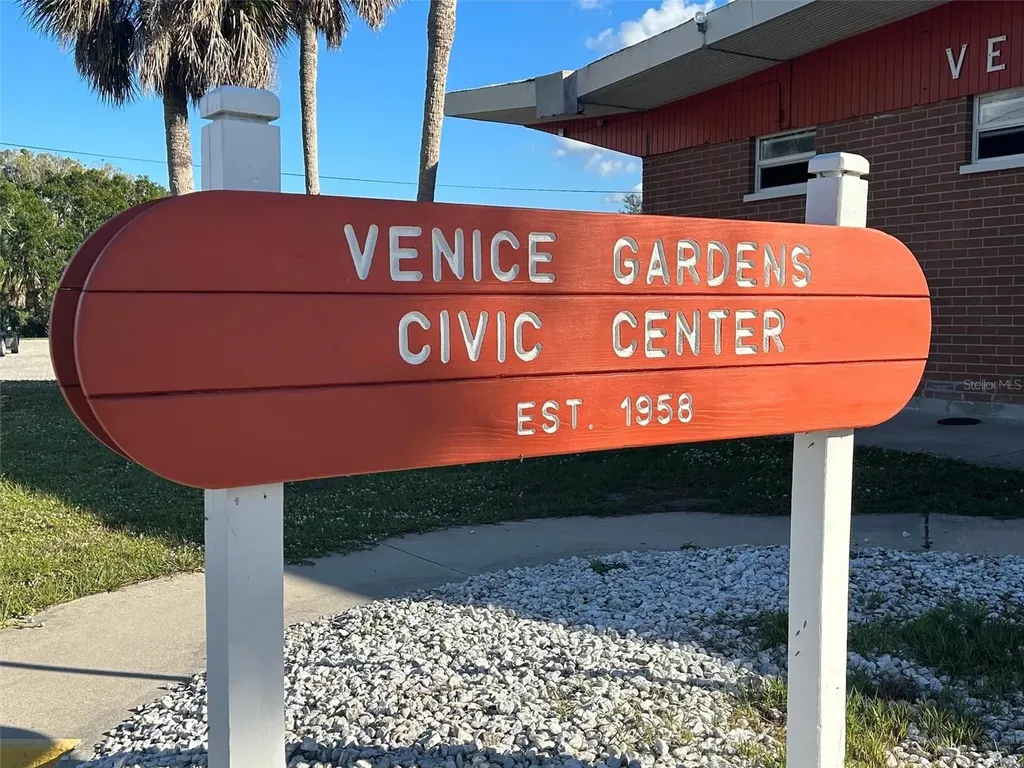 1640 Saturn Road Venice FL 34293