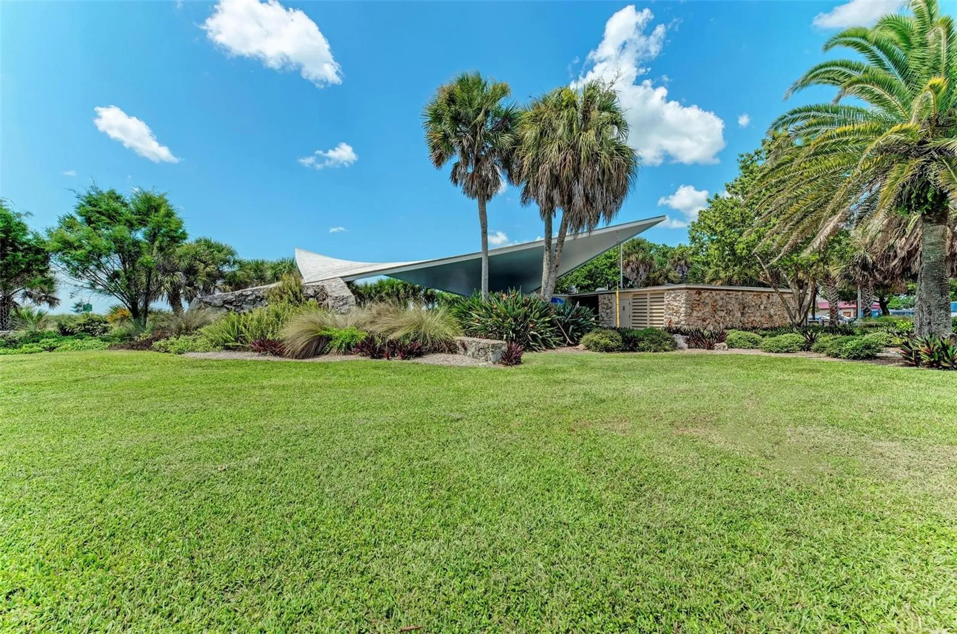 1640 Saturn Road Venice FL 34293