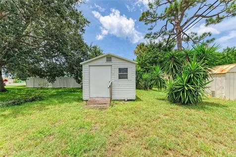 1640 Saturn Road Venice FL 34293