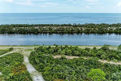 1640 Saturn Road Venice FL 34293